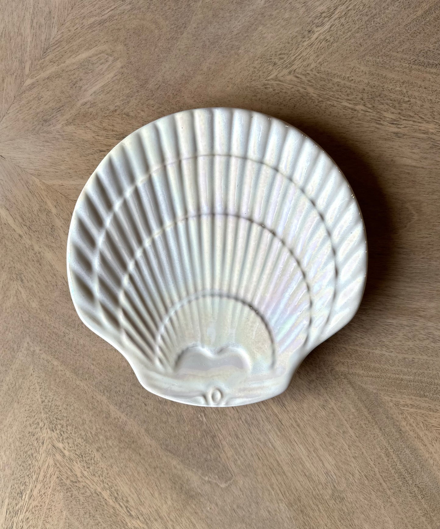 Vintage Scallop Shell Plates Set of 4