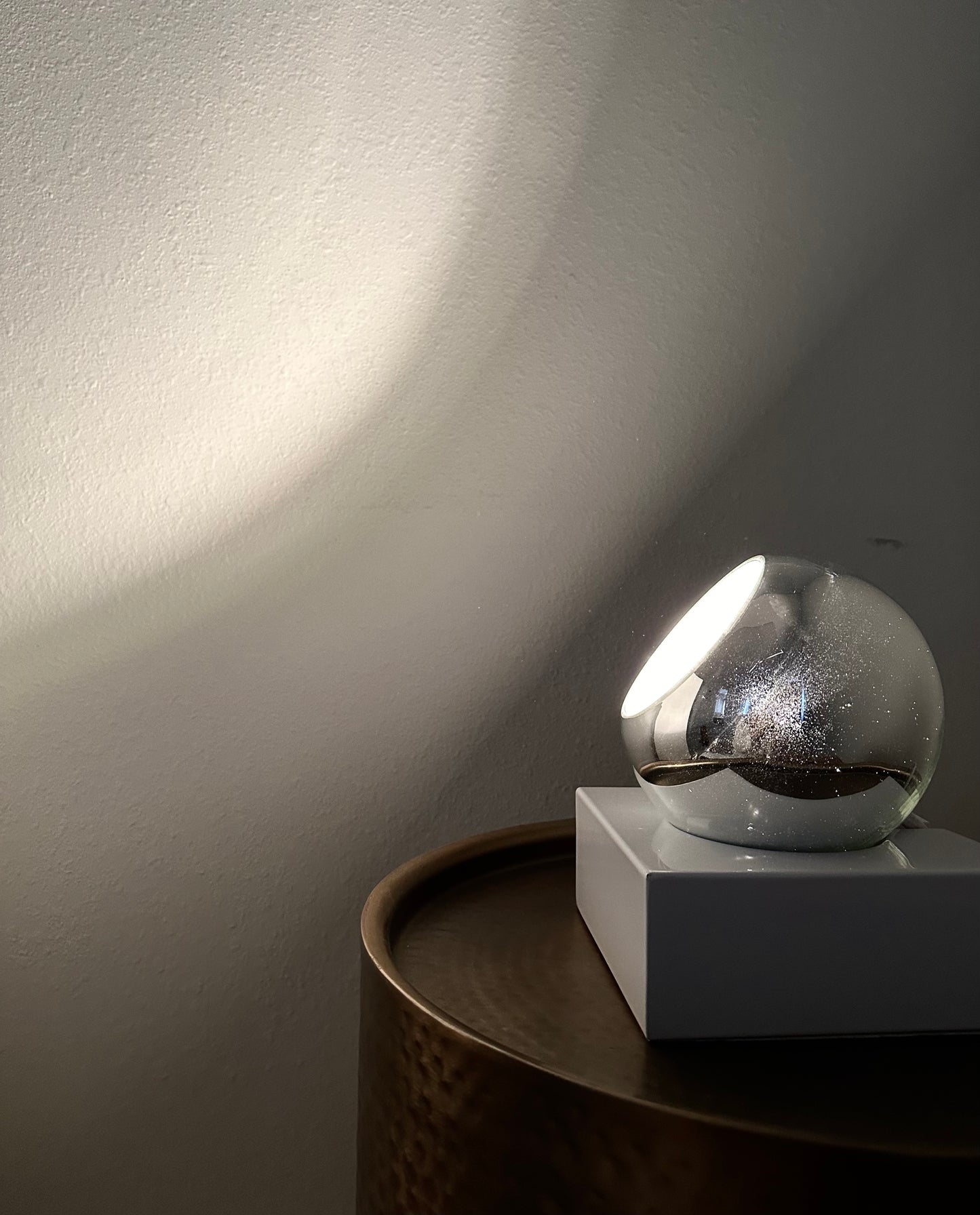 Mod Sphere Lamp